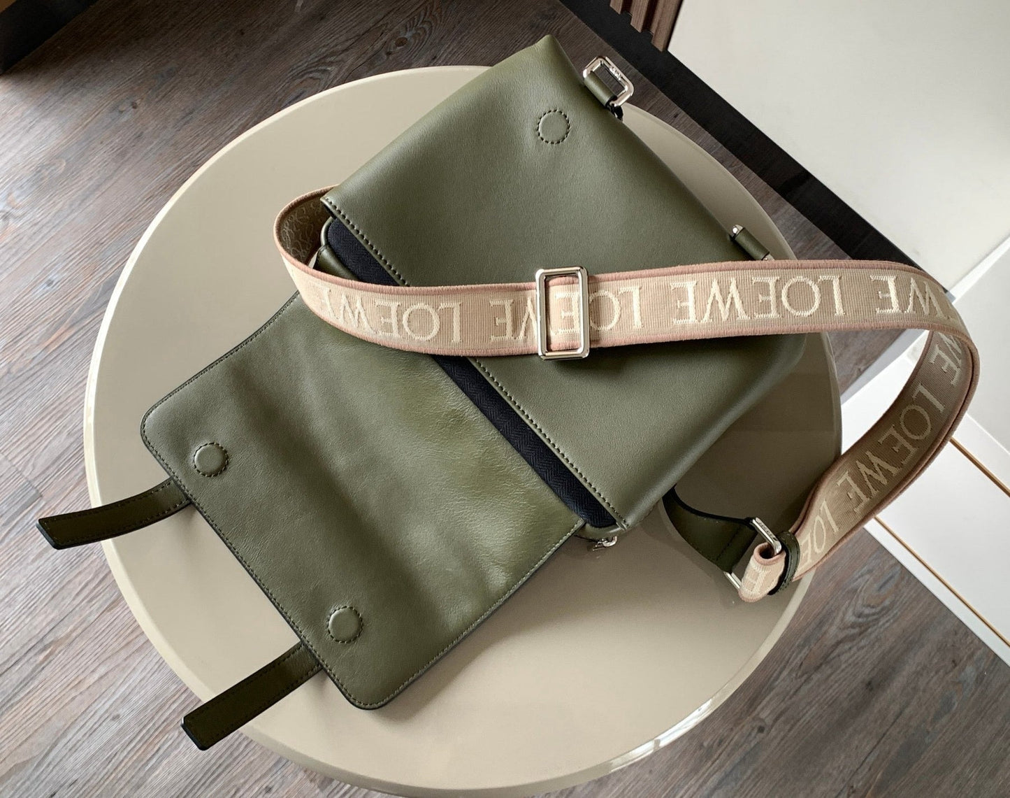 LO Messenger Bag