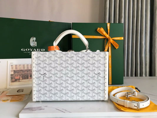 GOY Grand Hôtel 24.5x7.5x17cm