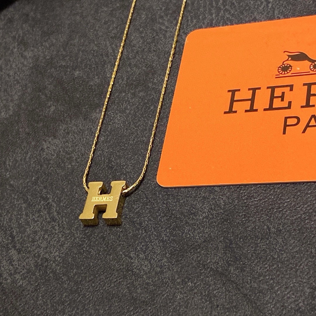 HERM Necklace