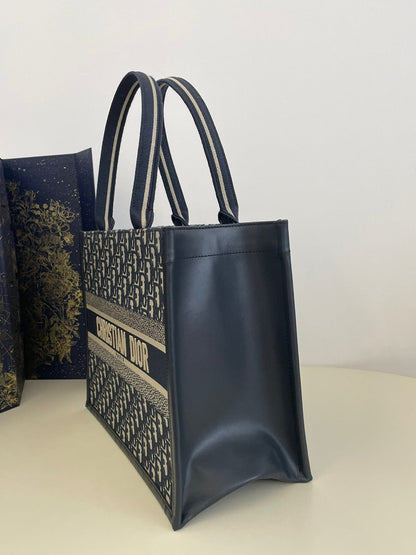 DIO Book Tote (36cm)