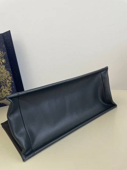 DIO Book Tote (36cm)