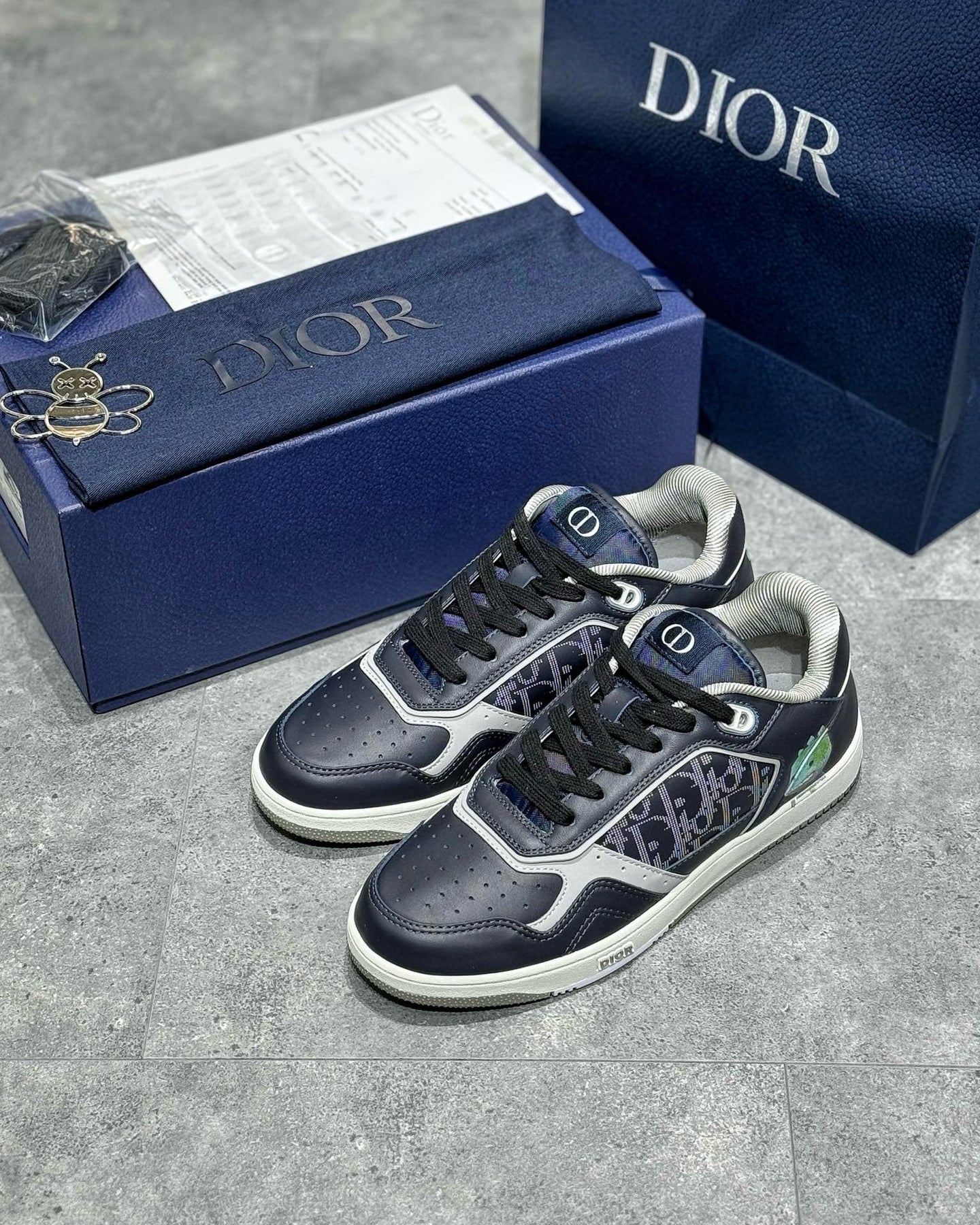 DIO Sneakers