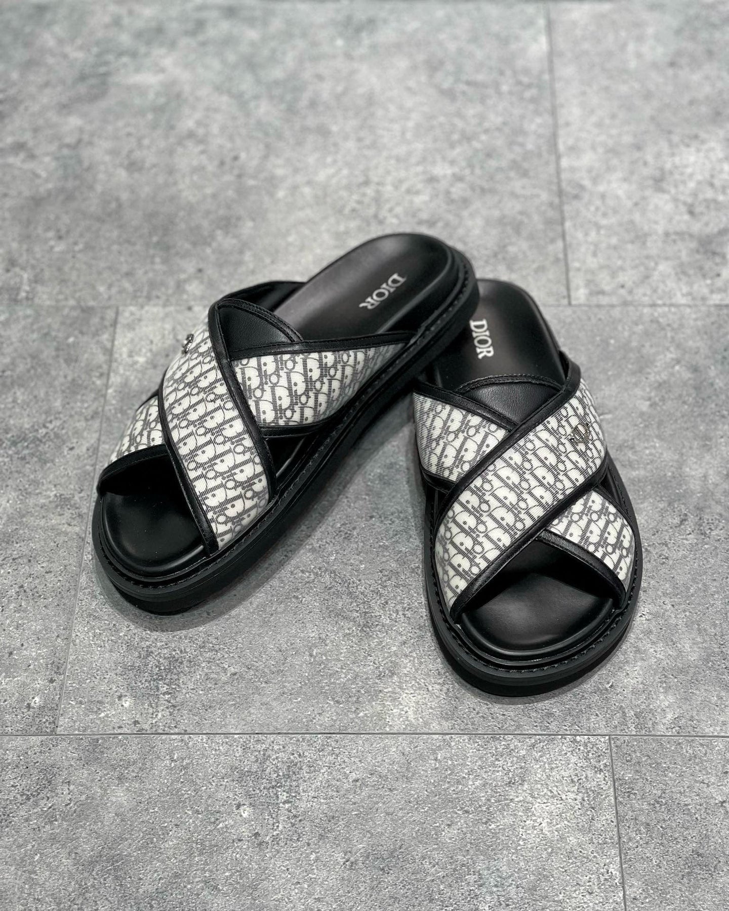 CD SANDALS