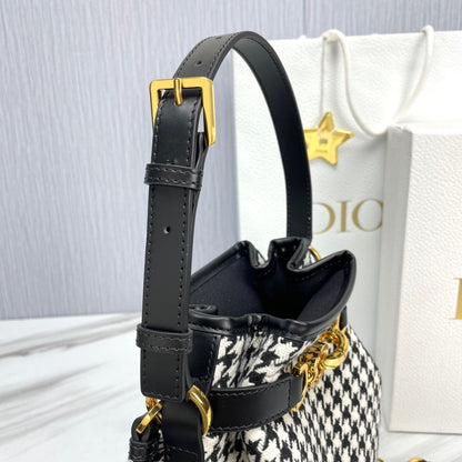 DIO C‚Äôest Handbag (24cm)