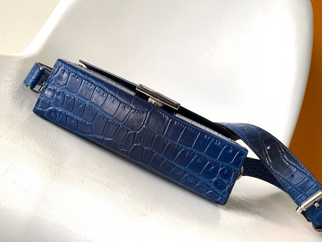 FEN BAGUETTE SOFT TRUNK 21.5*6.5*13