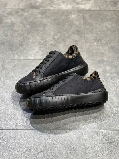 FEN Sneakers