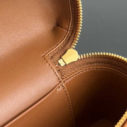 BV VANITY CASE 22*12.5*5