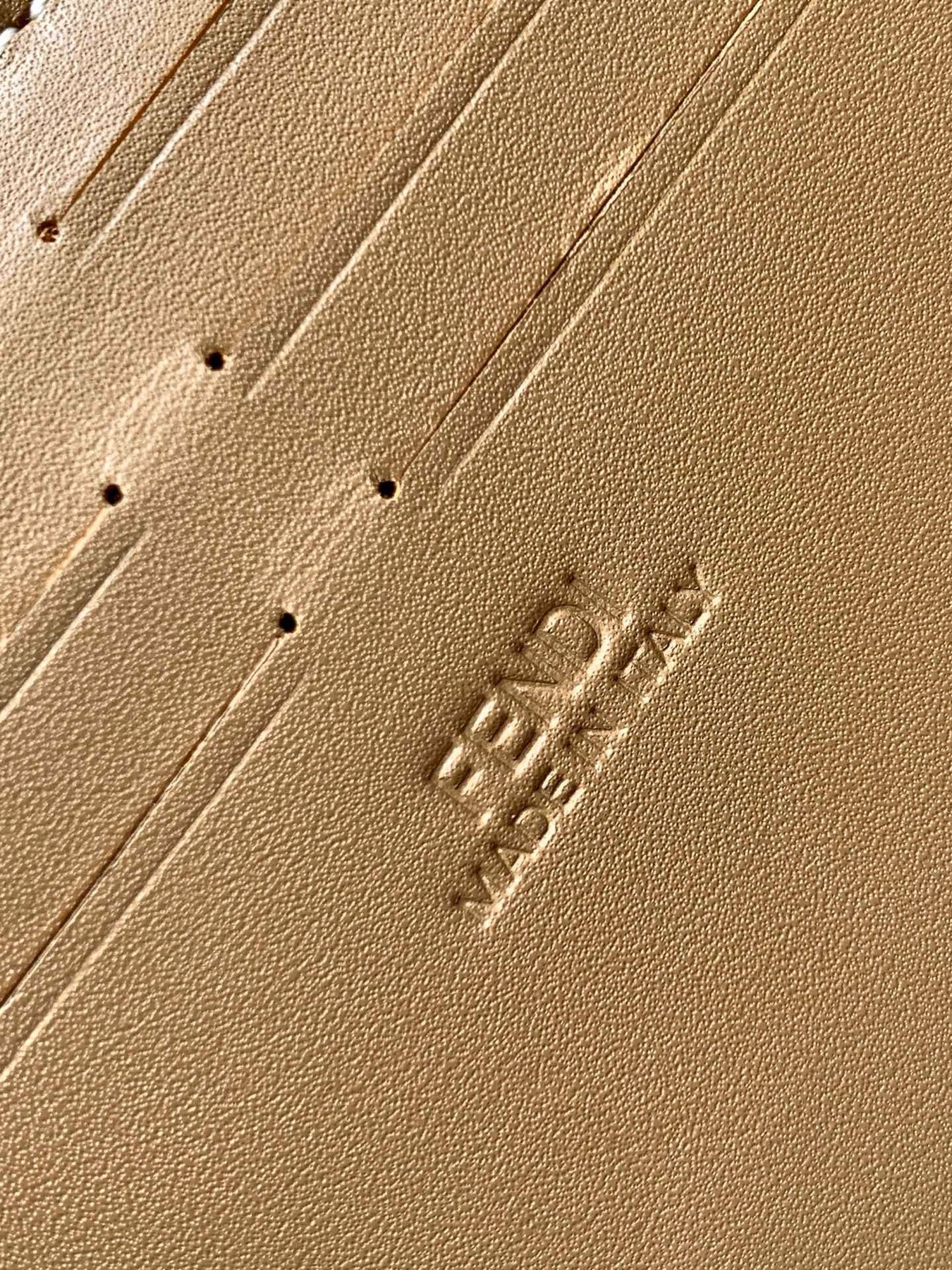 FEN BAGUETTE SOFT TRUNK 21.5*6.5*13