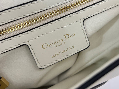 DIO Saddle Bag (25.5cm)