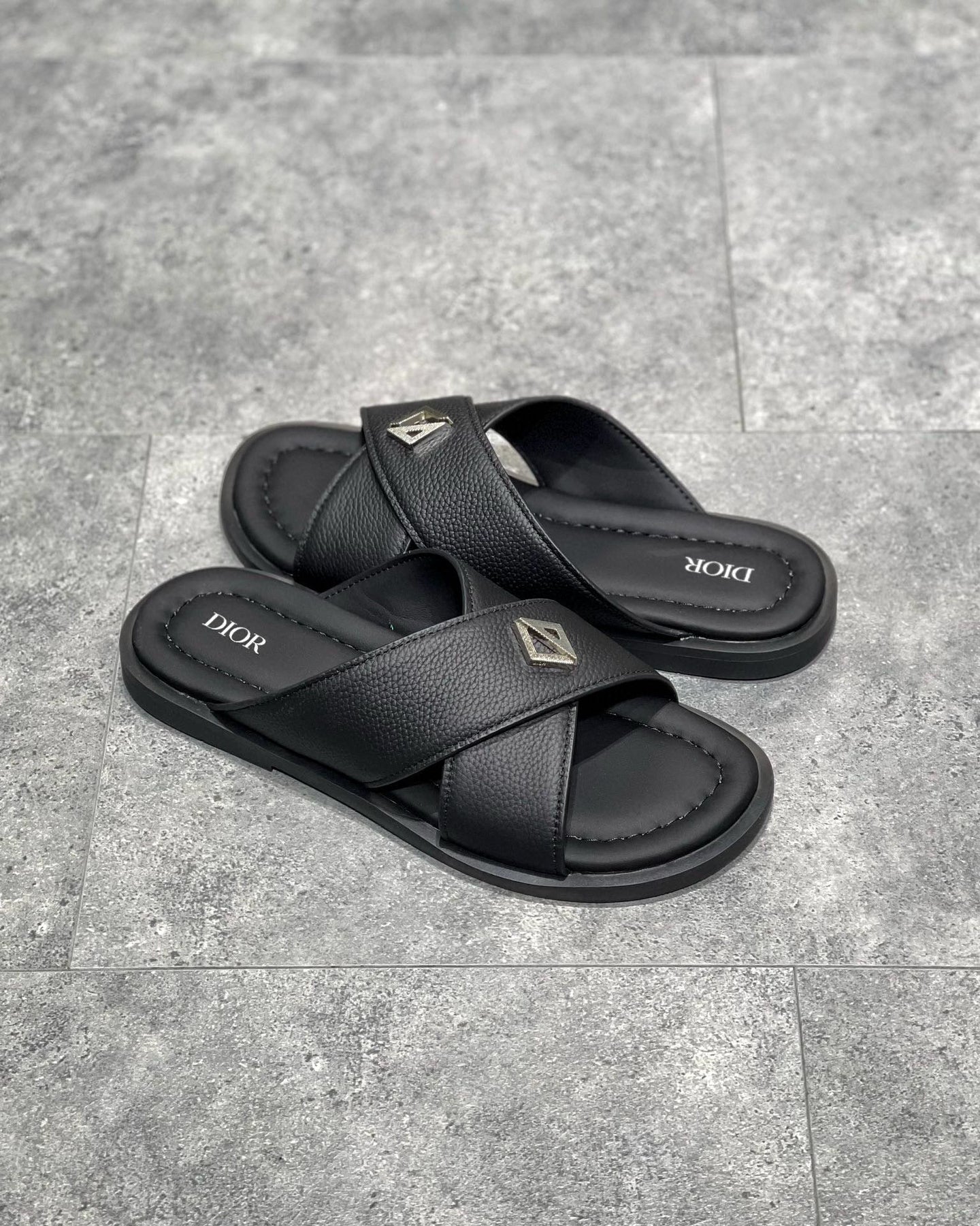 CD SANDALS