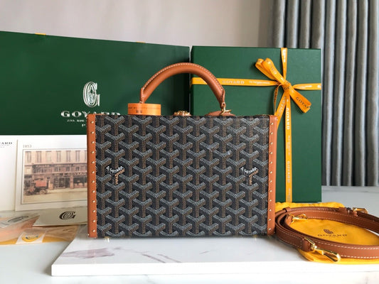 GOY Grand Hôtel 24.5x7.5x17cm