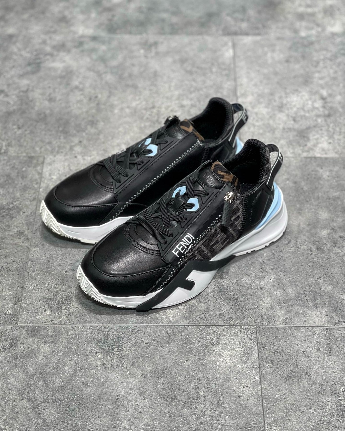 FEN Sneakers