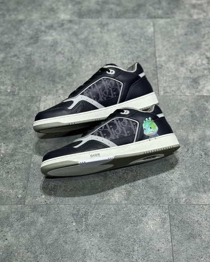 DIO Sneakers
