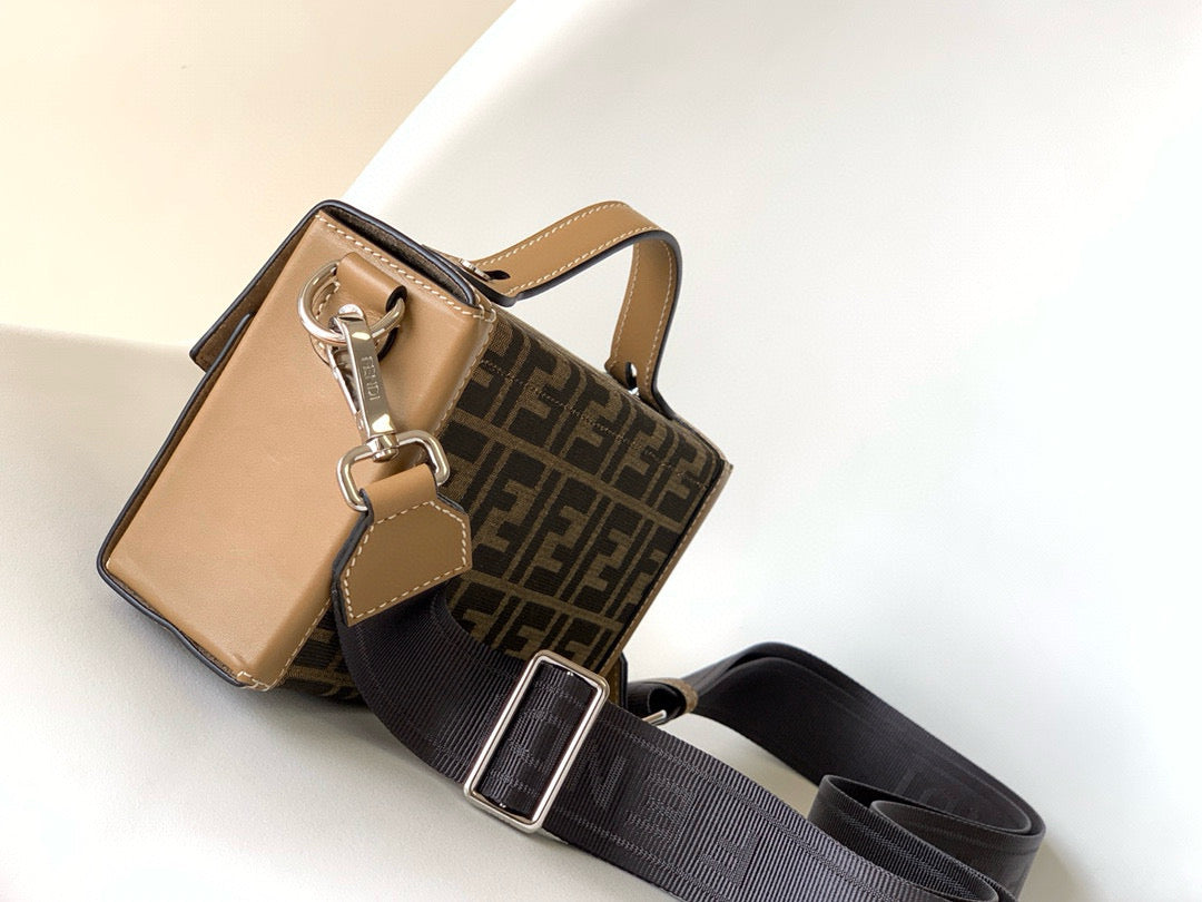 FEN BAGUETTE SOFT TRUNK 21.5*6.5*13