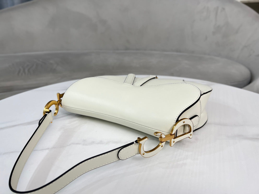 DIO Saddle Bag (25.5cm)