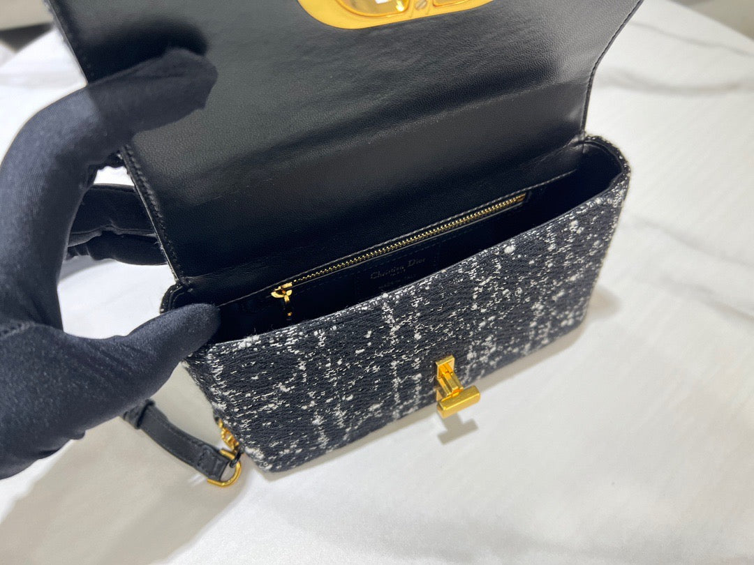 DIO Miss Caro Handbag (17.5cm)