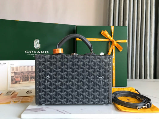 GOY Grand Hôtel 24.5x7.5x17cm