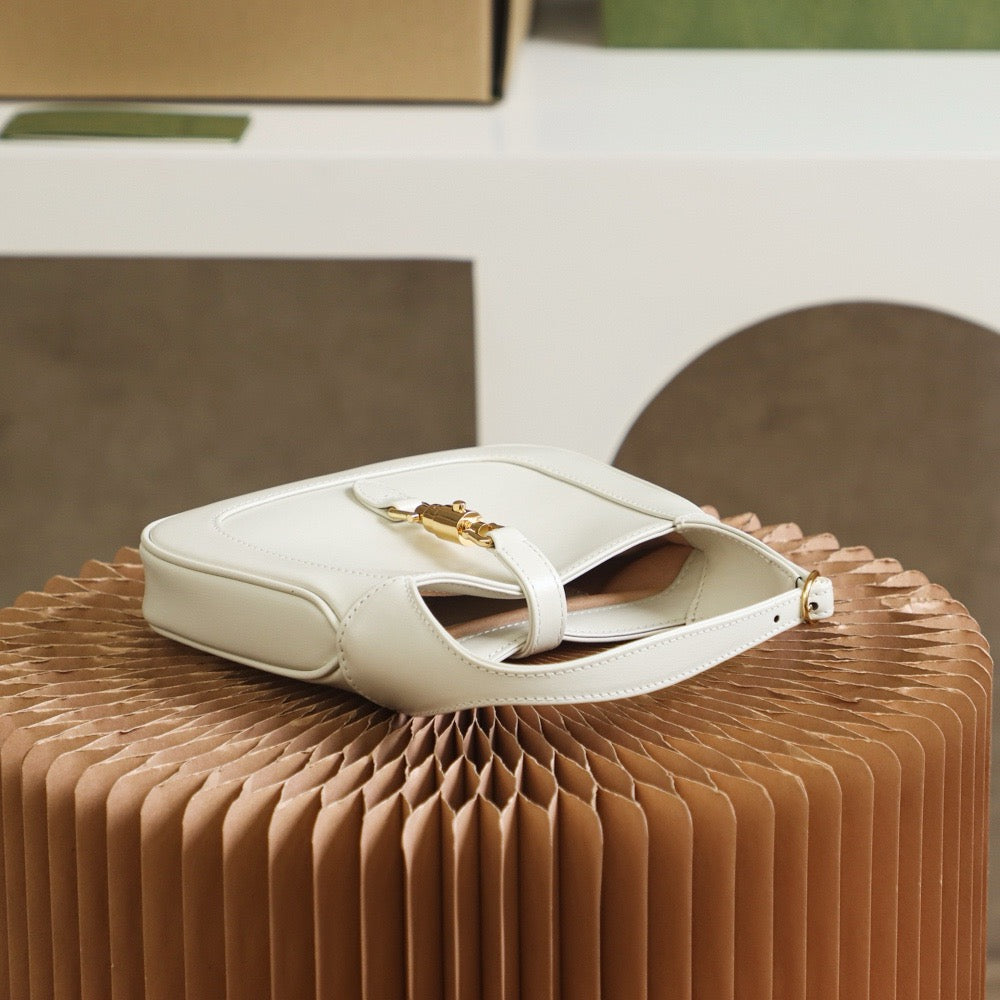 GC Jackie Mini 1961  19*13*3cm