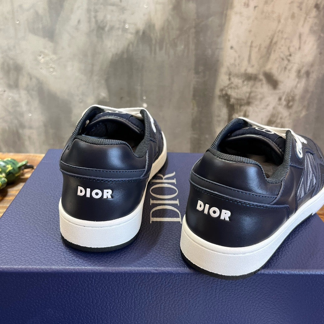 DIO Sneakers