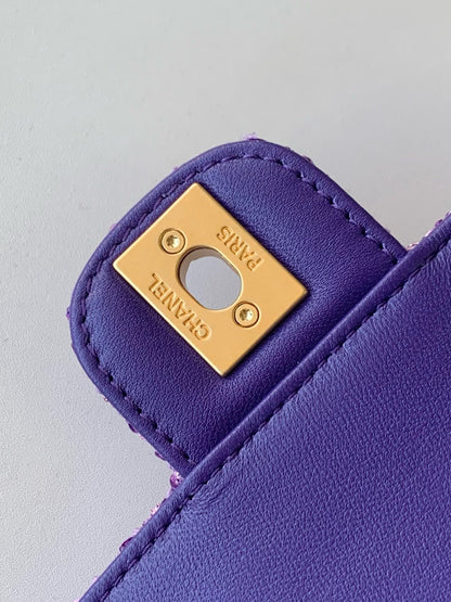 CHA 24C Coco Carry Me Handbag
