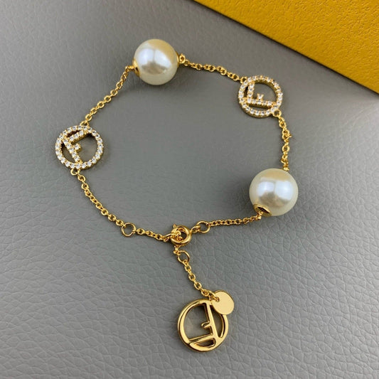 F BRACELET PEARL GOLD DIAMOND