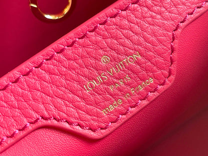 CAPUCINES MM 31 BLACK GOLD HARDWARE