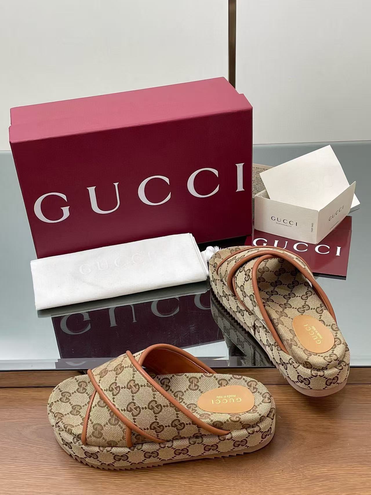 GG PLATFORM SANDALS IN BEIGE AND DARK BROWN GG CANVAS