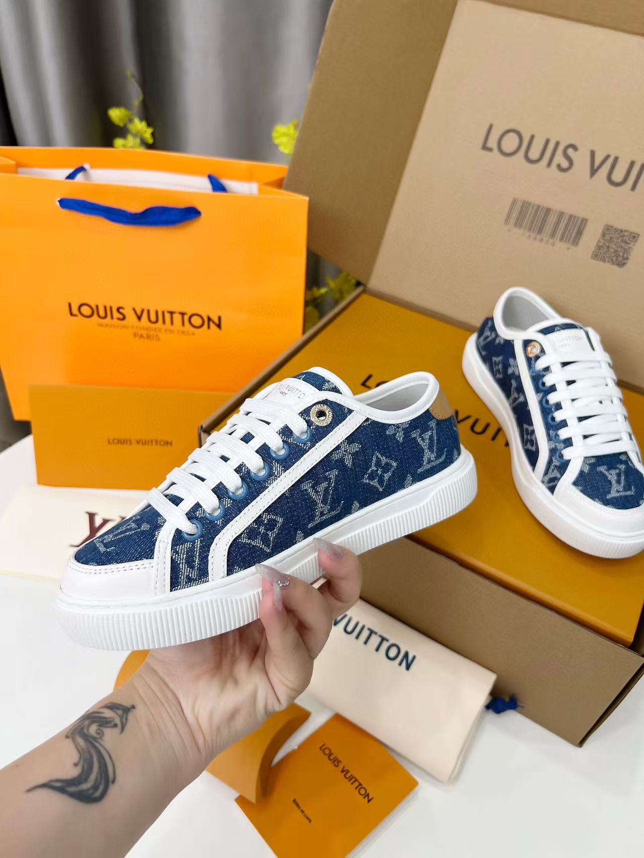 LV LAGOON SNEAKER IN DENIM BLUE MONOGRAM