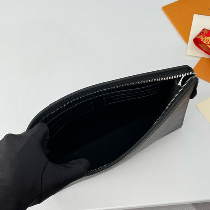 POCHETTE VOYAGE N41696 MM 26 MONOGRAM BLACK CALFSKIN