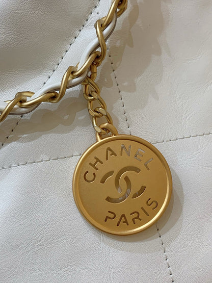 CC HOBO BAG 37 WHITE CC BLACK LAMBSKIN GOLD HARDWARE