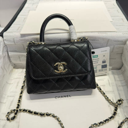 MINI FLAP BAG 14 IN BLACK GRAINED CALFSKIN GOLD HARDWARE