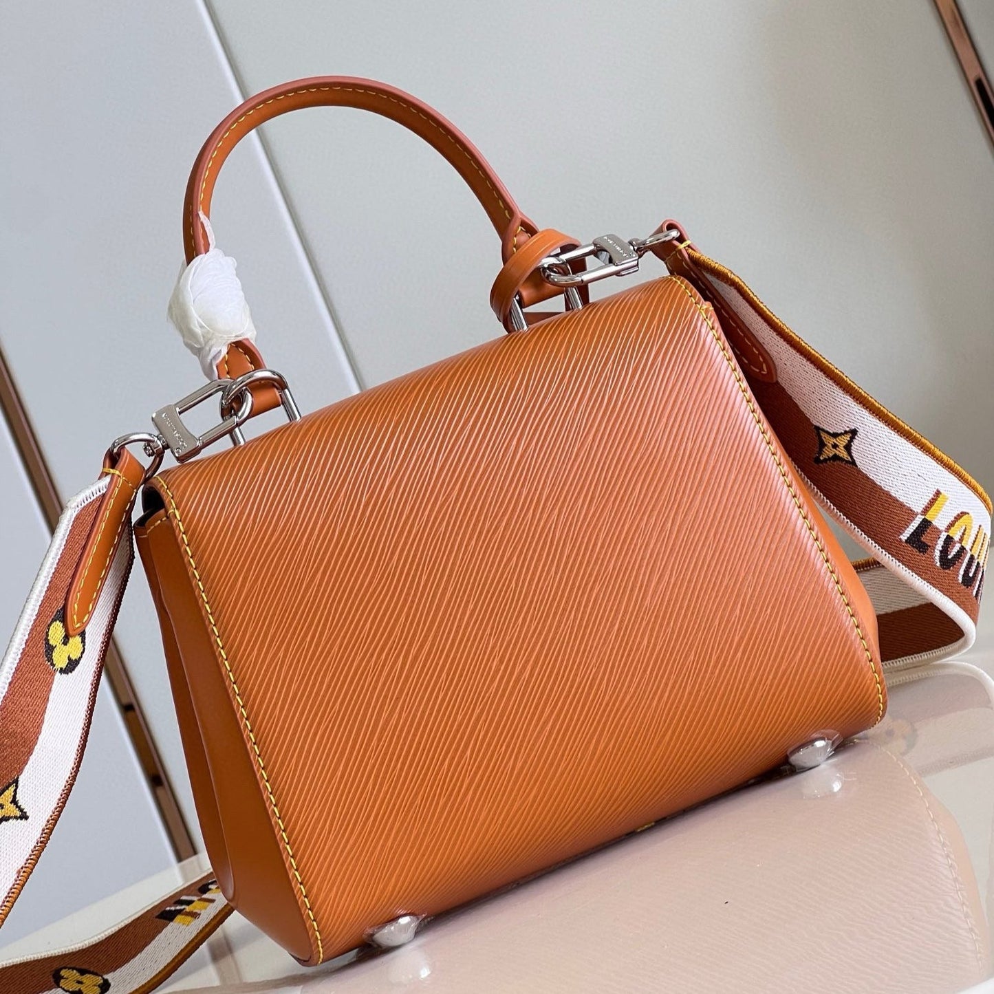 CLUNY MINI 20 IN GOLD HONEY EPI LEATHER