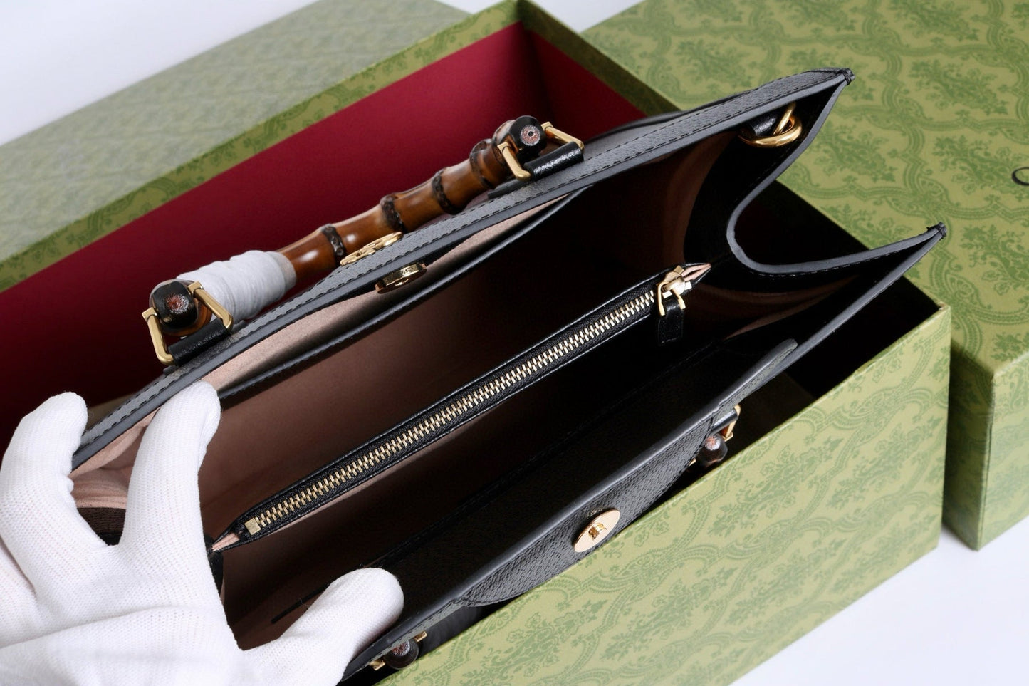 DIANA LARGE TOTE BAG 35 CM IN BLACK CALFSKIN