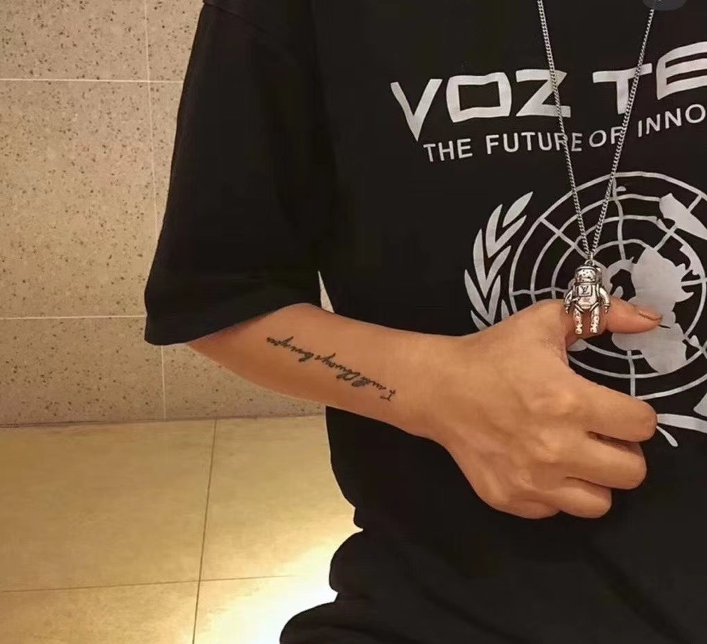 GALAXY ASTRONAUT NECKLACE