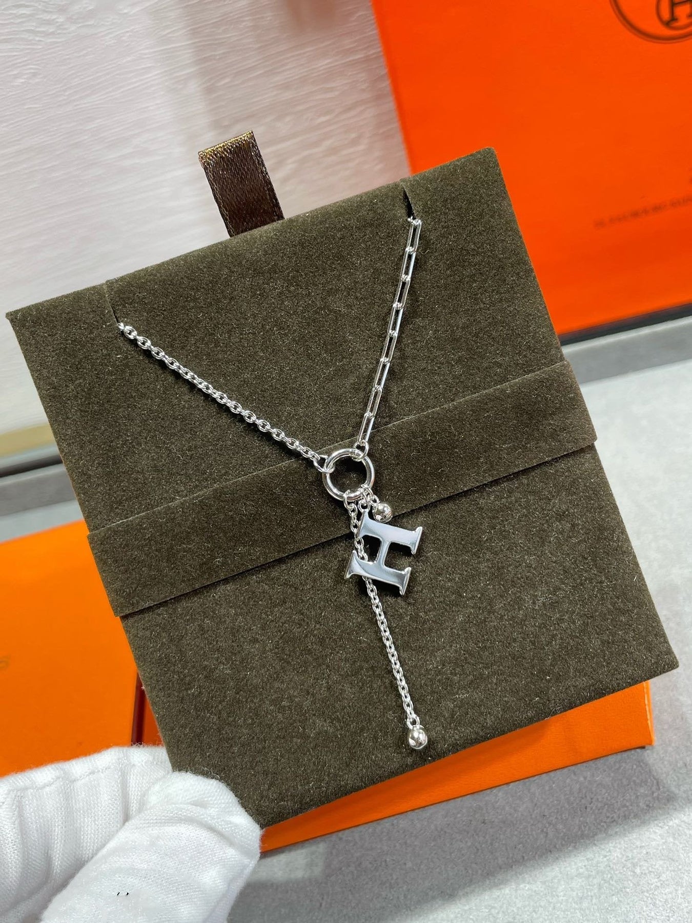 HM MANDARIN DUCK H NECKLACE