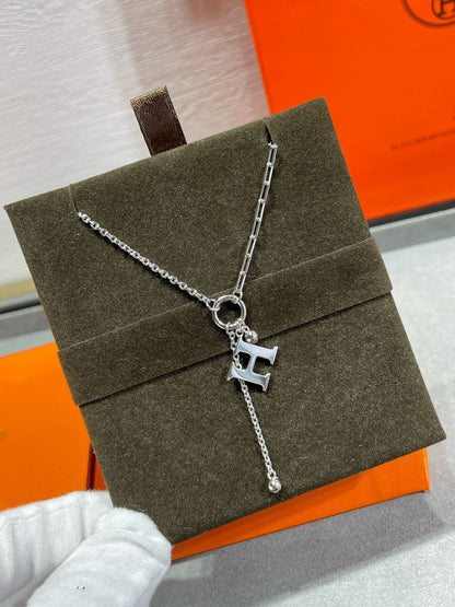 HM MANDARIN DUCK H NECKLACE