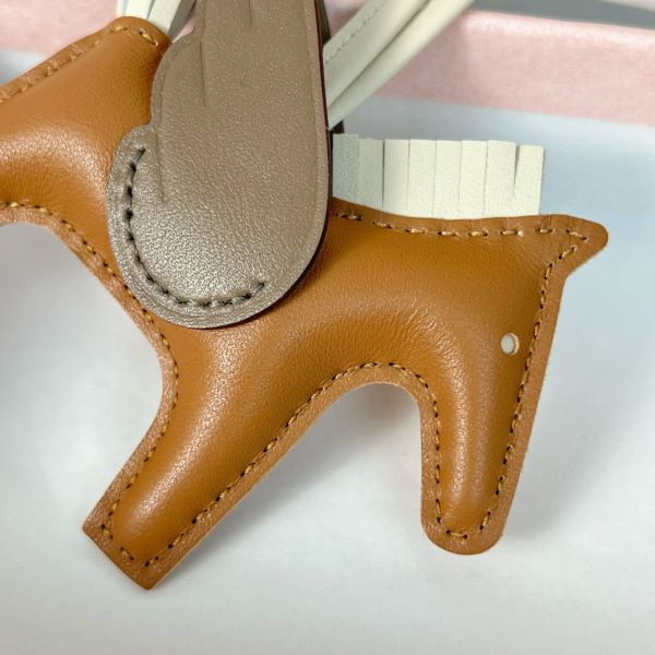 HERM Rodeo Pegase PM Bag Charm in Gold/Craie/Taupe Lambskin