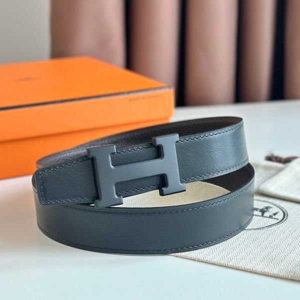 HERM H Reversible 32MM Belt with Matte Buckle in Chocolate Clemence Leather