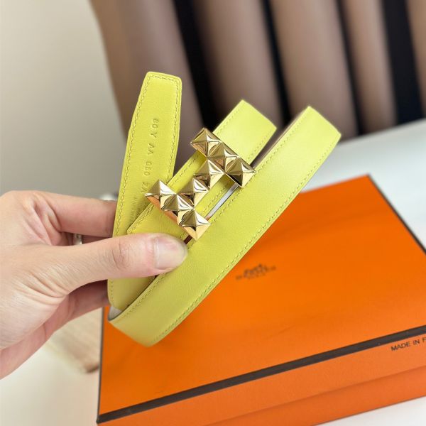 HERM H Medor Reversible Belt 24MM in White Epsom Leather