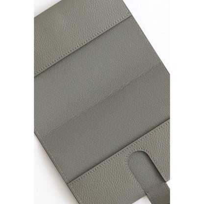 HERM R.M.S Passport Holder in Gris Meyer Evercolor Calfskin