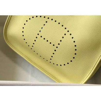 HERM Evelyne III 29 PM Bag In Jaune Poussin Clemence Leather
