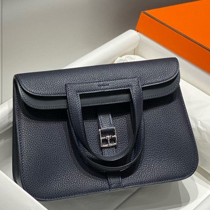 HERM Halzan 25 Bag in Blue Nuit Clemence Leather