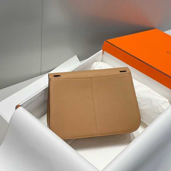 HERM Halzan 25 Bag in Chai Clemence Leather