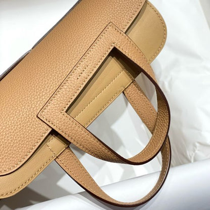 HERM Halzan 25 Bag in Chai Clemence Leather