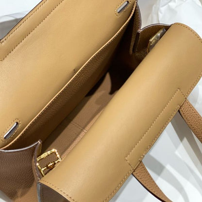 HERM Halzan 25 Bag in Chai Clemence Leather