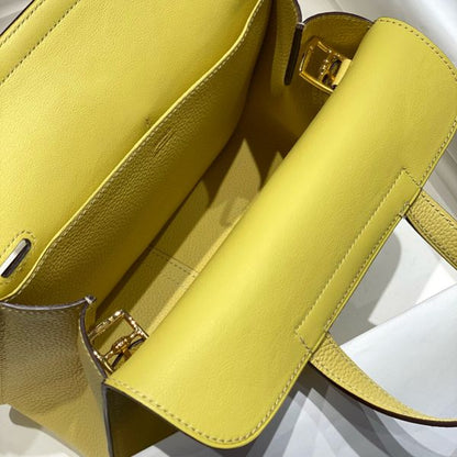 HERM Halzan 25 Bag in Jaune Poussin Clemence Leather