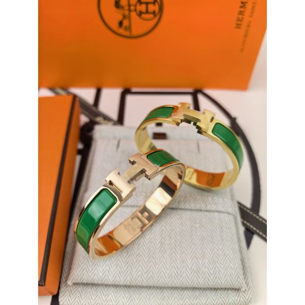 HERM Enamel Green Enamel Clic H Bracelet