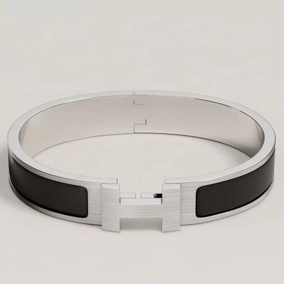 HERM Black Enamel Clic HH Bracelet