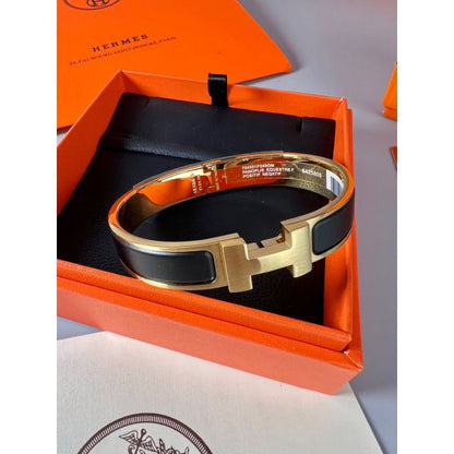 HERM Black Enamel Clic HH Bracelet