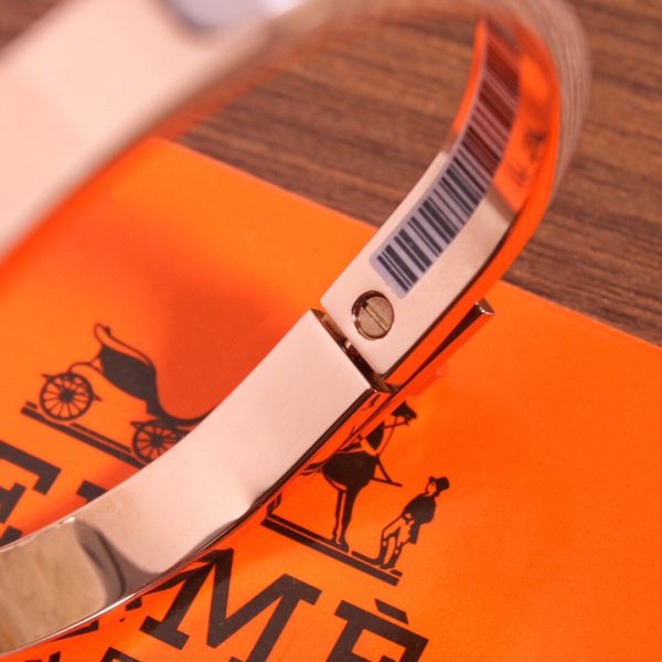 HERM Creme Mini Clic Kelly Bracelet